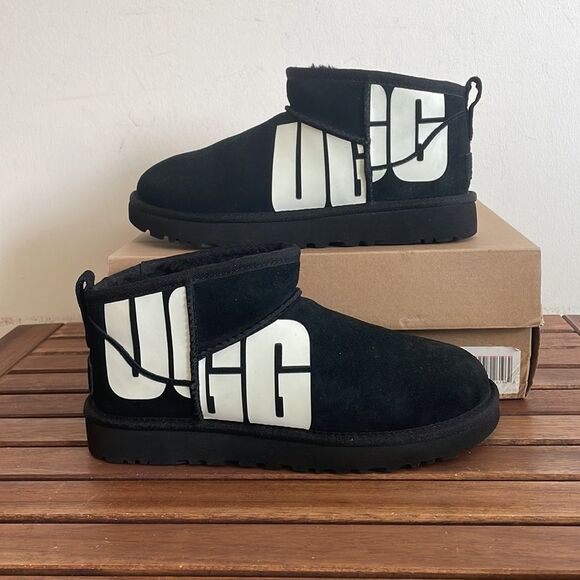 UGG Classic Ultra Mini Chopd Black Women Size 7 - Picture 3 of 13